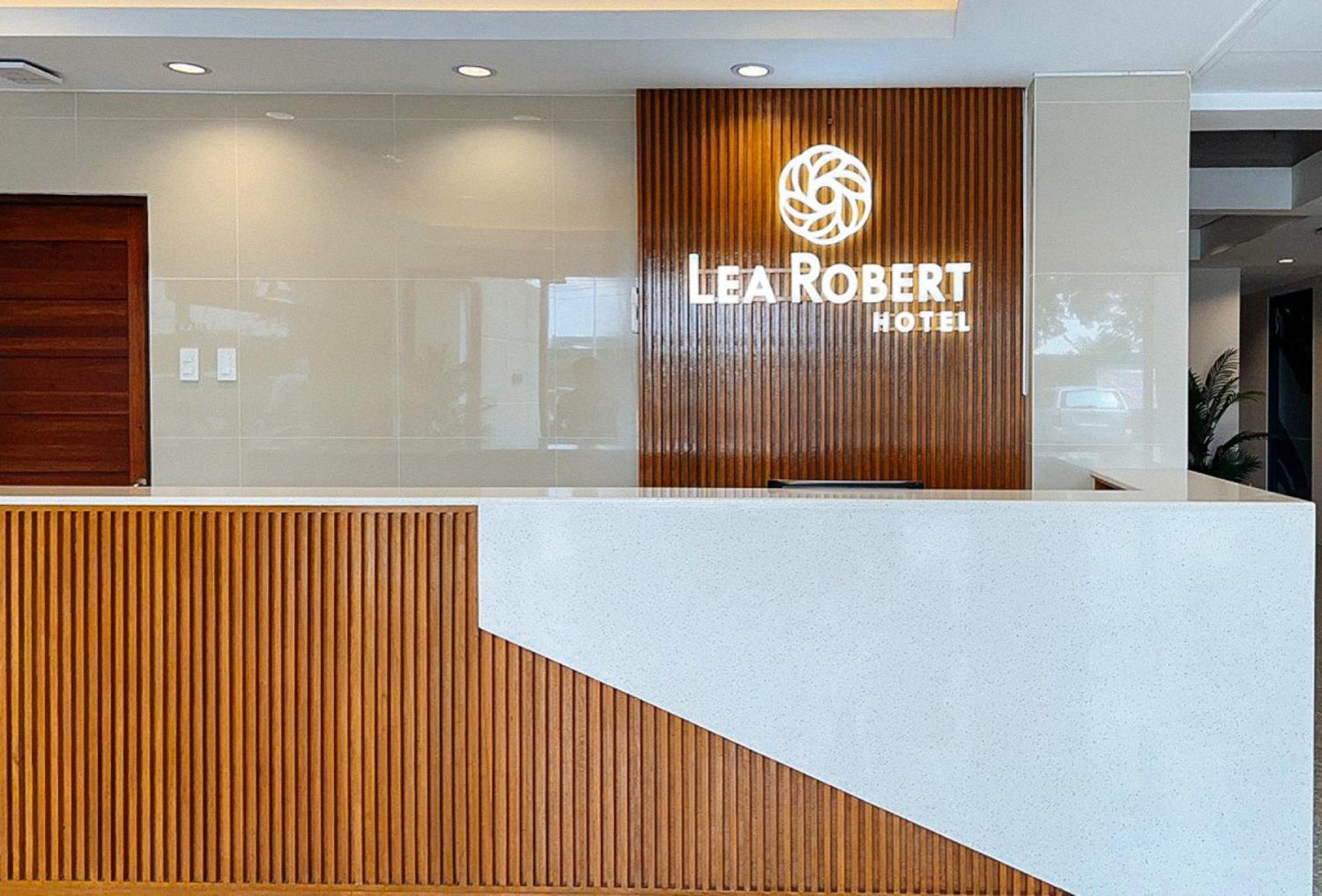 Lea Robert Hotel Angeles Pampanga By Reddoorz Exterior photo