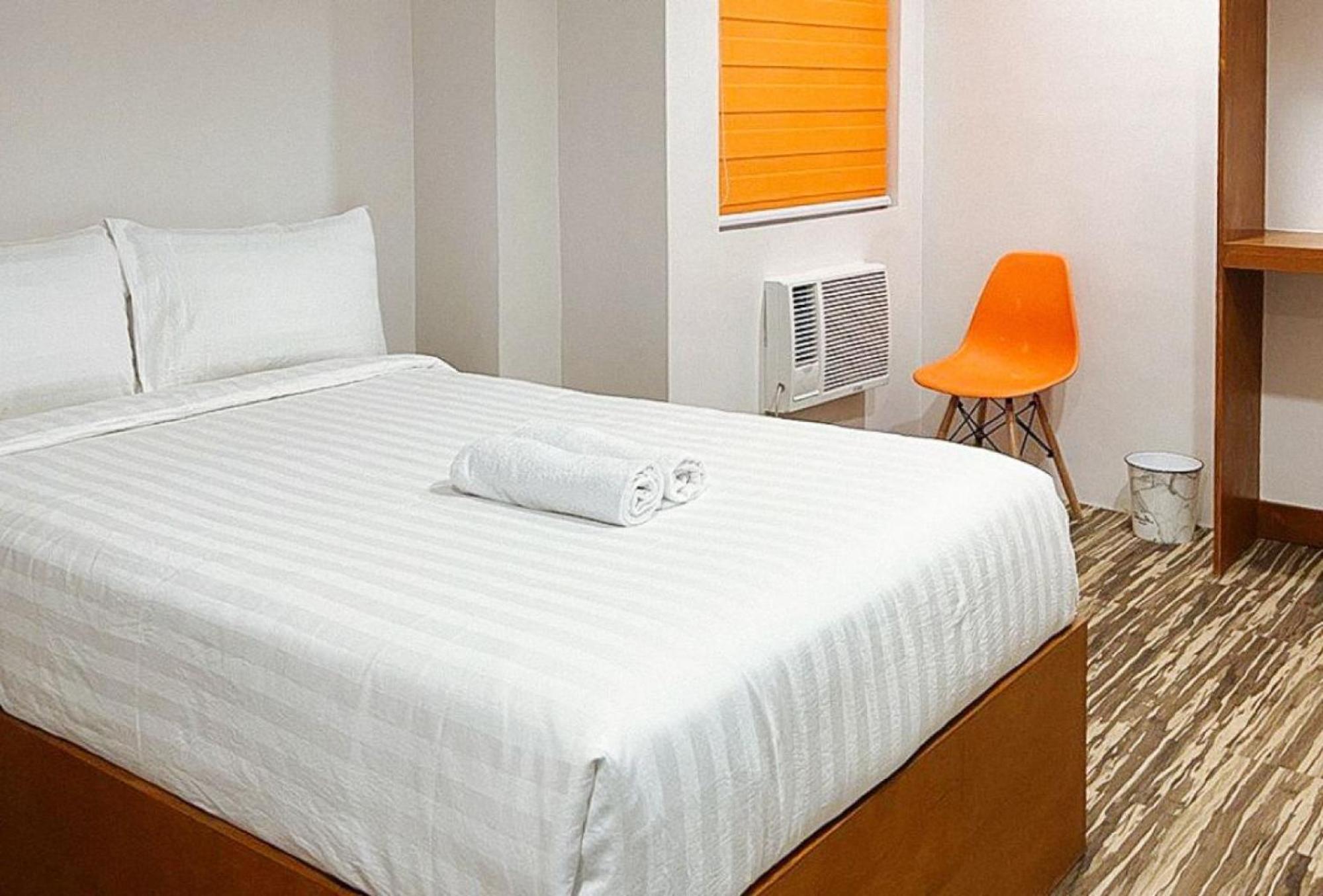 Lea Robert Hotel Angeles Pampanga By Reddoorz Exterior photo