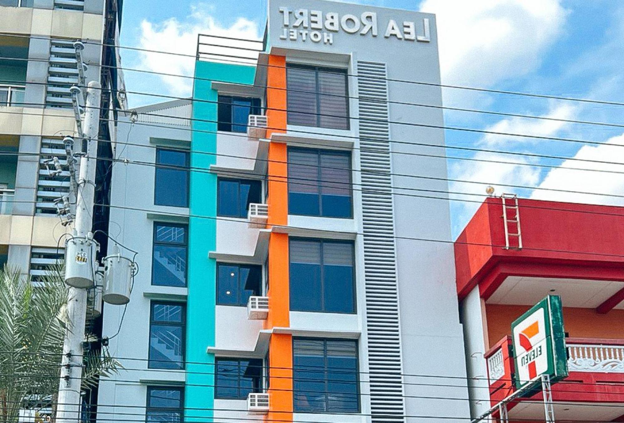 Lea Robert Hotel Angeles Pampanga By Reddoorz Exterior photo