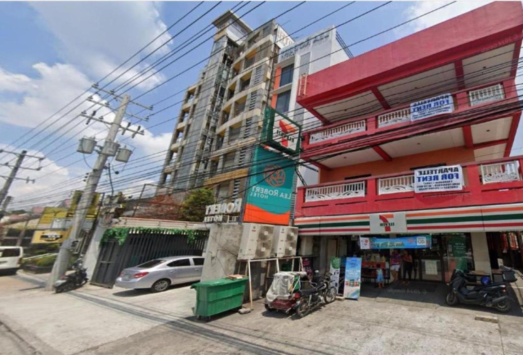 Lea Robert Hotel Angeles Pampanga By Reddoorz Exterior photo